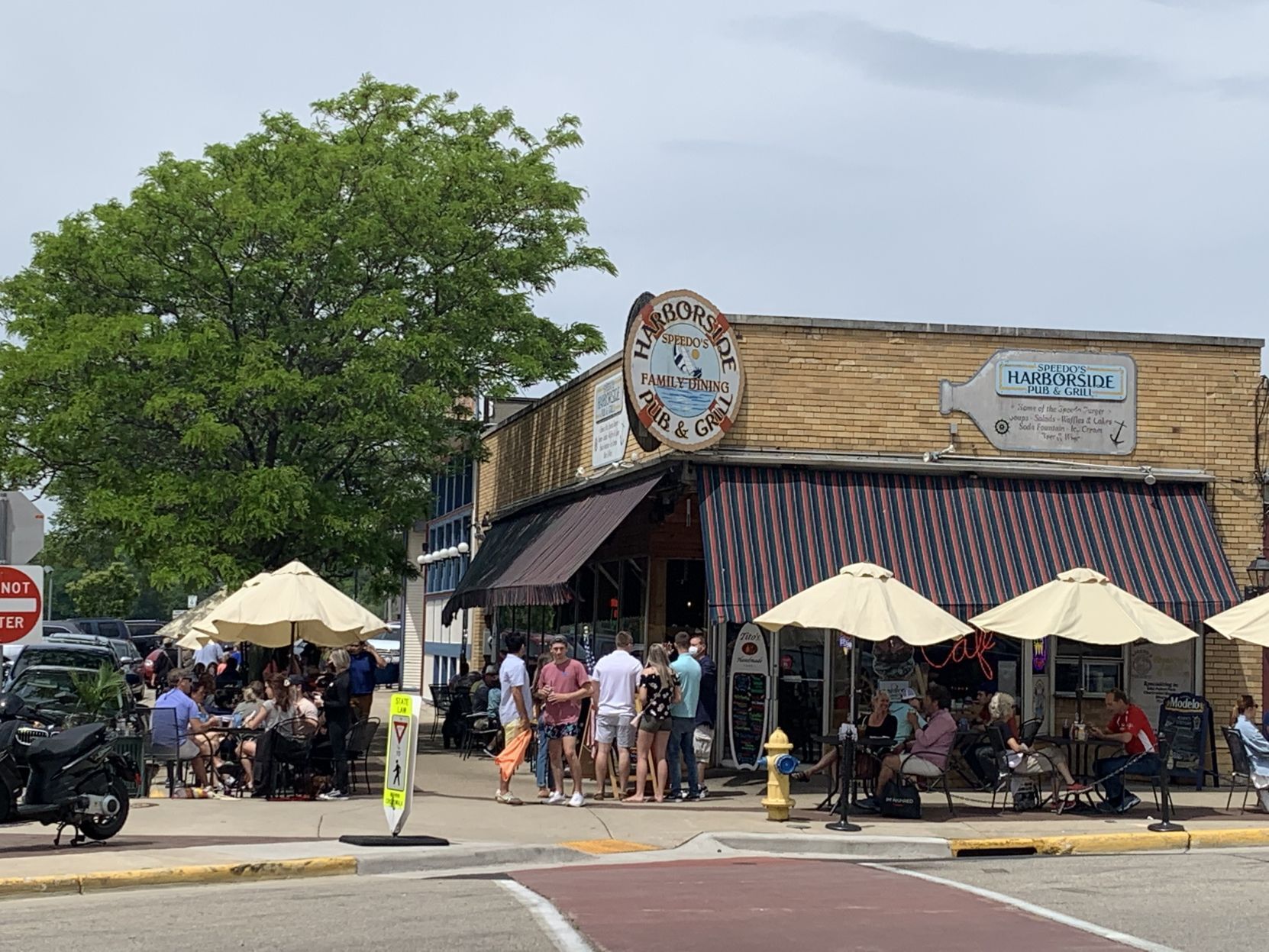 The crowds are back and ready to eat